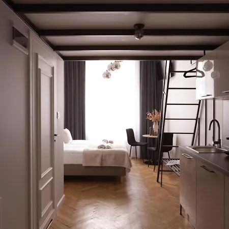 Old Town Charm & Chic By Downtown Apartment *