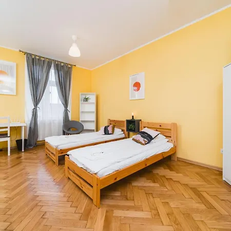 Apartment Modern Urban Escape - Old Town - By Upstairs Krakow