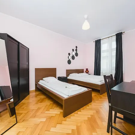 Modern Urban Escape - Old Town - By Upstairs Krakow