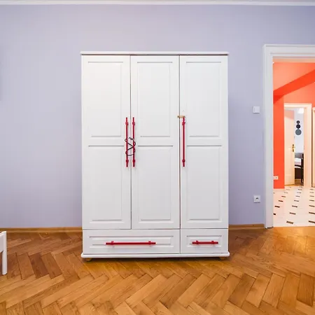 Apartment Modern Urban Escape - Old Town - By Upstairs Krakow