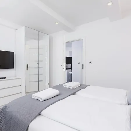 Apartment Lubelska By Renters *