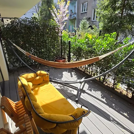 Luxury Vistula Old Town Apartments: Spa, Sauna & Pool Retreat Krakow