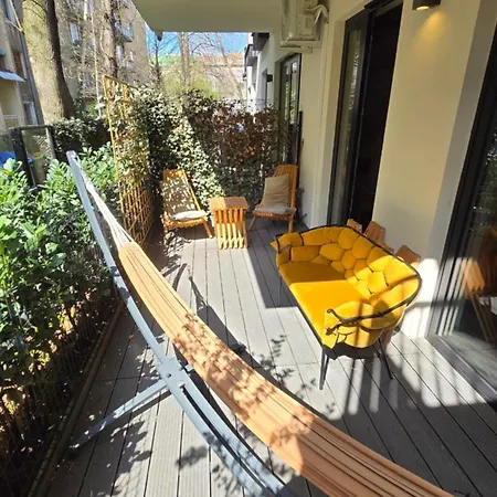 Luxury Vistula Old Town Apartments: Spa, Sauna & Pool Retreat Apartment *