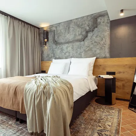 Nomadic Urban Premium Aparthotel *