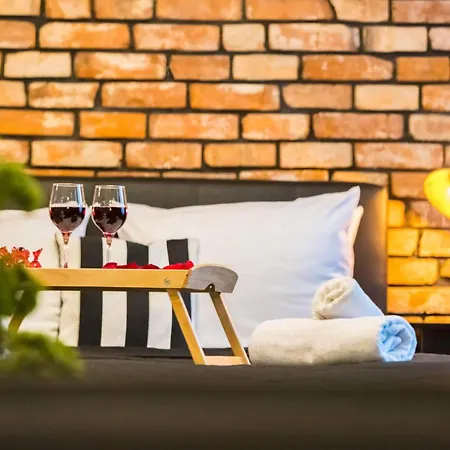 Jacuzzi & Relax By Leo Old Town Apartament *
