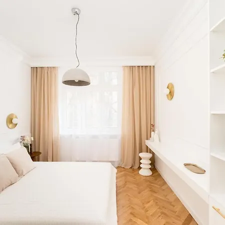 Apartament Parkside Family *