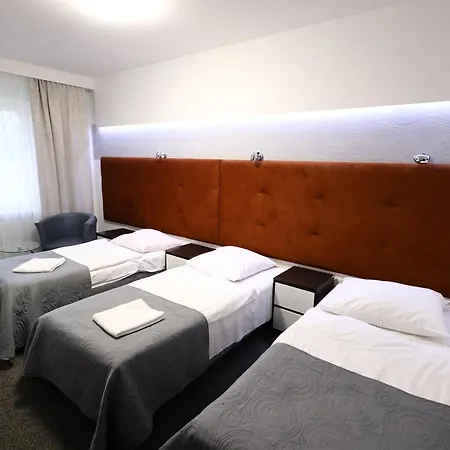 Otel Junior 3*