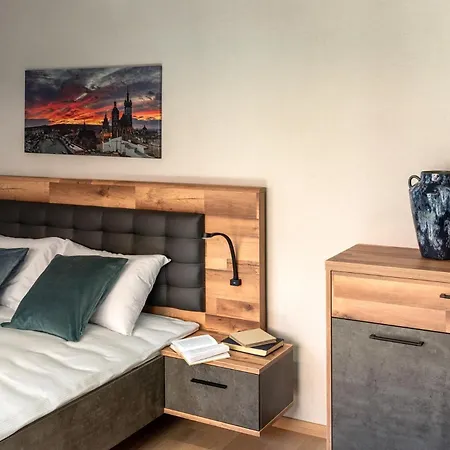 Iron Apartament