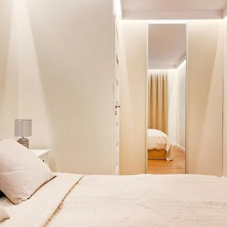 Apartment Secret Garden - Wonderful Centre - Ground Floor - Quiet Location *
