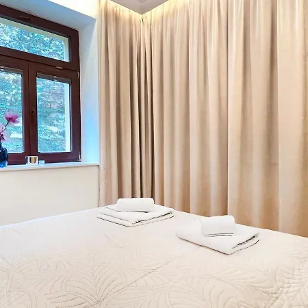 Apartment Secret Garden - Wonderful Centre - Ground Floor - Quiet Location Krakow