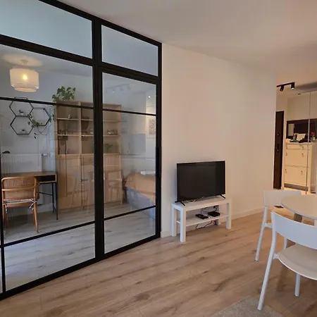 Modern Citybeat#10 Apartment