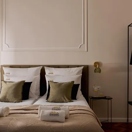 Old Town Charm & Chic By Downtown *