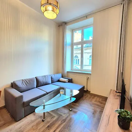 Domino Apartament- Dworzec Pkp Apartment *