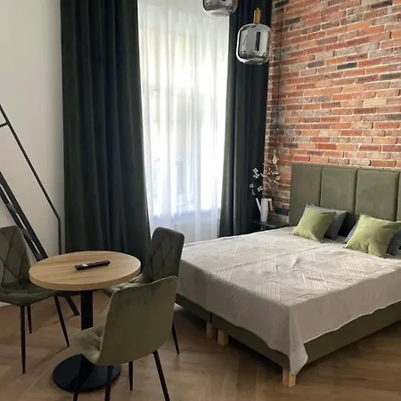 Old Town Charm & Chic By Downtown *