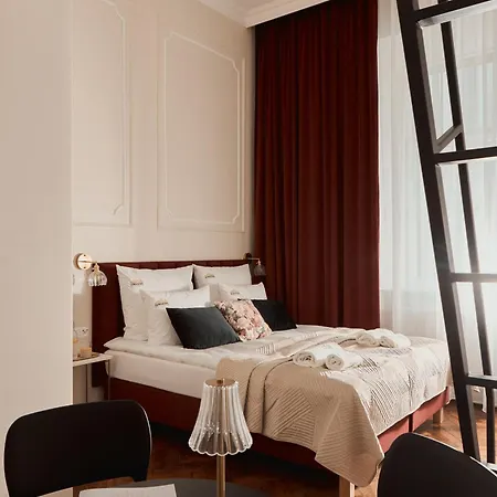 Old Town Charm & Chic By Downtown *