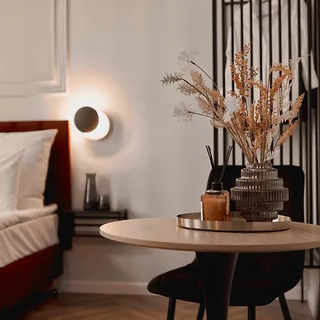 Old Town Charm & Chic By Downtown