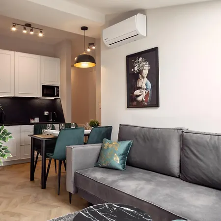 Apartment Metropolis *