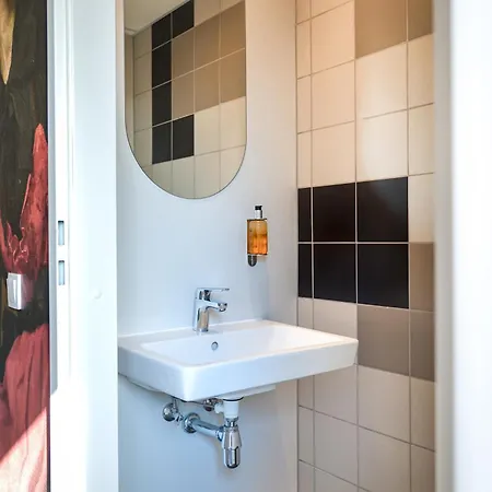 Hotel apartamentowy Easy One Premium Art *