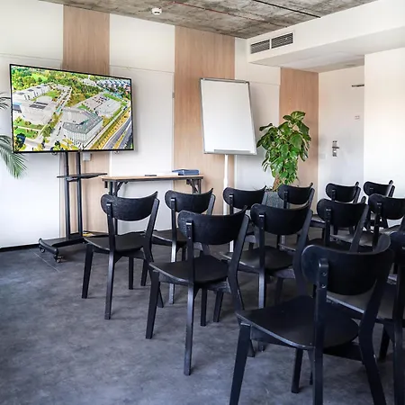 Easy One Premium Art Hotel apartamentowy