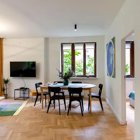 Apartament Golden Hour, 2 Bedroom, With Underground Parking *