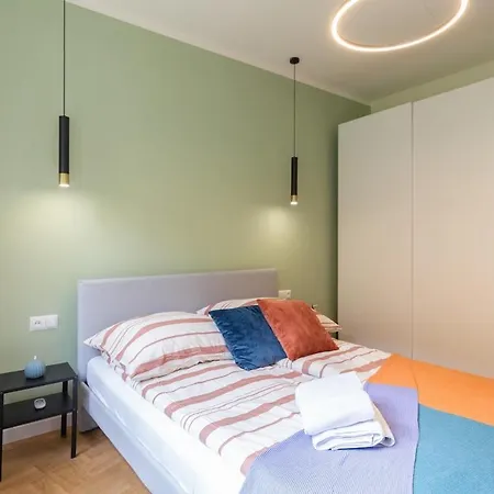 Apartament Golden Hour, 2 Bedroom, With Underground Parking Kraków