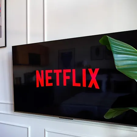 Zjawiskowy Obok Dworca Glownego Z Netflix I Ac Apartament