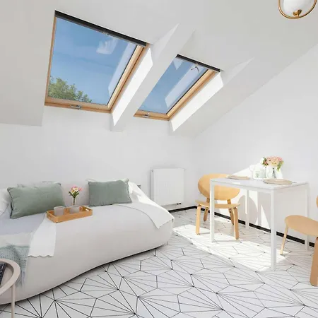 Beautiful With Air Conditioning For 2 Guests By Renters * Krakow
