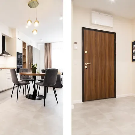 Househost Smolensk Elegant Ac Lift Security * Kraków
