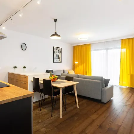 Neartopl Rakowicka Family Apartment *
