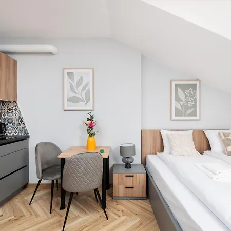Modern Comfort - Langiewicza - By Upstairs Kraków