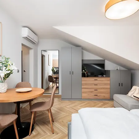 Apartament Modern Comfort - Langiewicza - By Upstairs