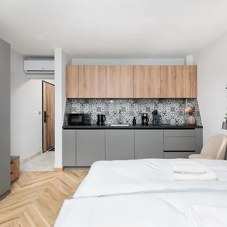 Modern Comfort - Langiewicza - By Upstairs * Kraków