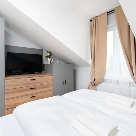 Modern Comfort - Langiewicza - By Upstairs Apartament Kraków