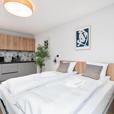 Modern Comfort - Langiewicza - By Upstairs Kraków