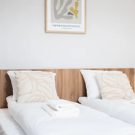 Modern Comfort - Langiewicza - By Upstairs Kraków