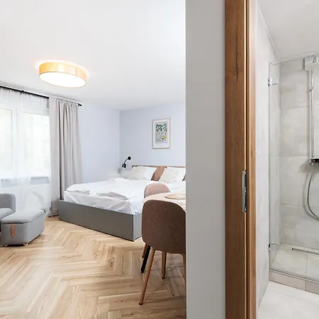Modern Comfort - Langiewicza - By Upstairs * Kraków
