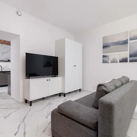 Cozy In The Old Town Of By Renters Apartment