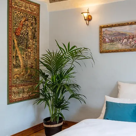 500 Year House - Artistic Historic In Old Town By Staymoovers *