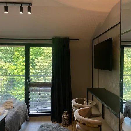Iron Apartment *
