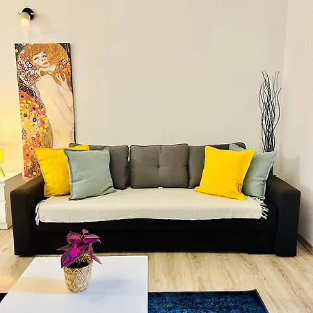 Bd Apartment *