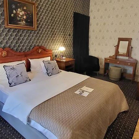 H15 Francuski Old Town - Destigo 5* Cracóvia