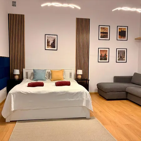 Roller Apartahotel Cracovia