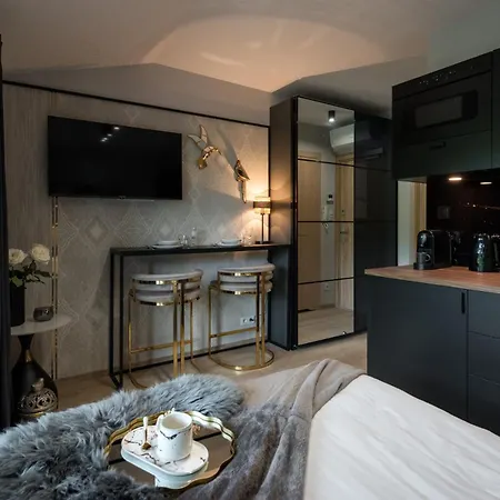 Iron Apartment *