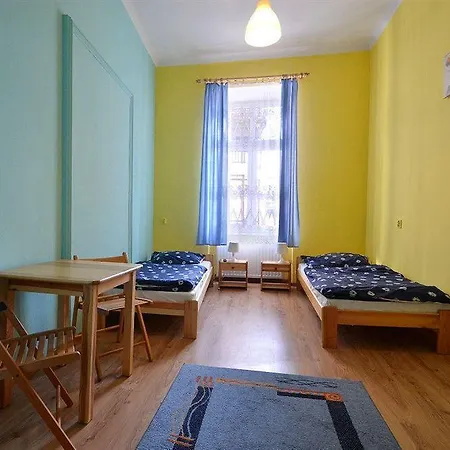 Apartment Old Town Luxe Retreat - King Bed - Steps To Main Square *
