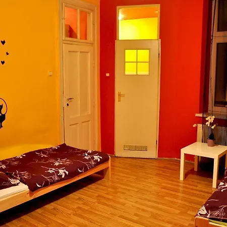 Hostel Tara