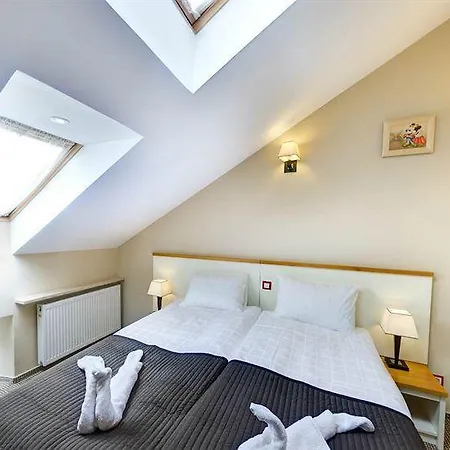 Kracow Aparthotel 3*