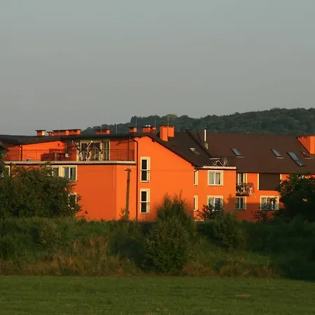 Daisy Superior Hotel 3*