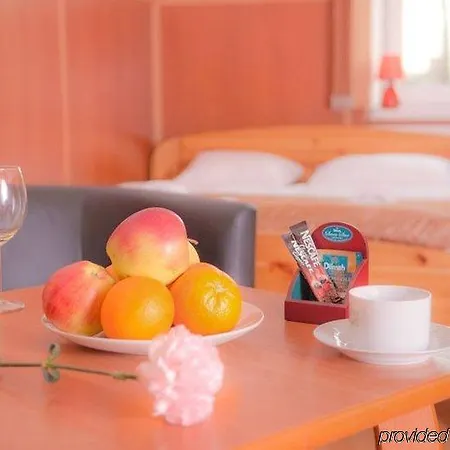Station Aparthotel 2*