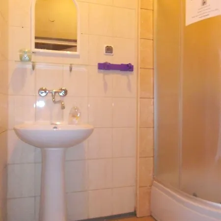 Zodiakus Hotel 2*