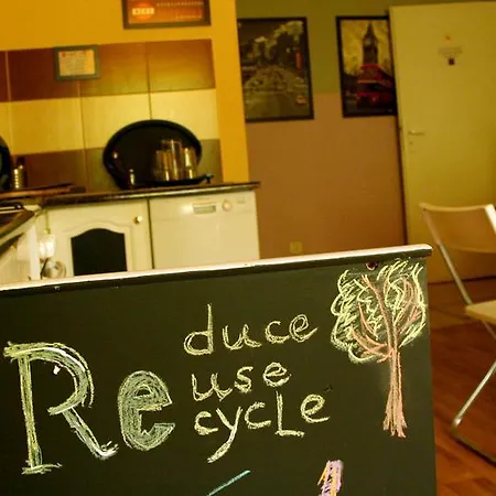 Hostel High Life